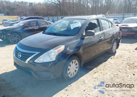 2015 Nissan Versa 1.6 S z USA, uszkodzony, nr VIN 3N1CN7AP2FL859883